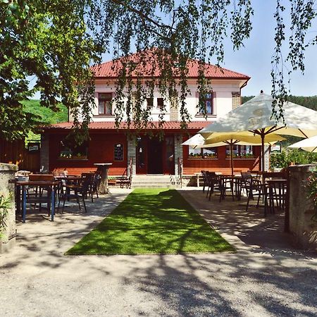 Penzion Karlstejn Ngoại thất bức ảnh